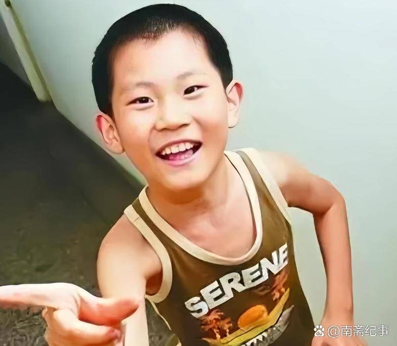 Thần đồng học xong tiểu học trong 2 ngày, 10 tuổi lên đại học nhưng bỏ ngang vì quá dễ: Cuộc đời hiện tại khác xa hình dung - Ảnh 1.