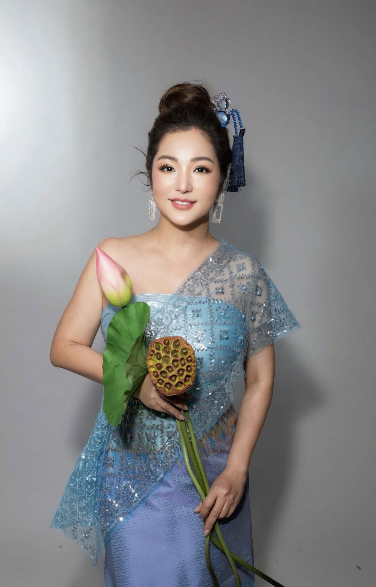 Nữ nghệ sĩ là mẹ đơn thân rời showbiz Việt sang Mỹ định cư: "Có những nỗi niềm đau thấu tâm can" - Ảnh 1.