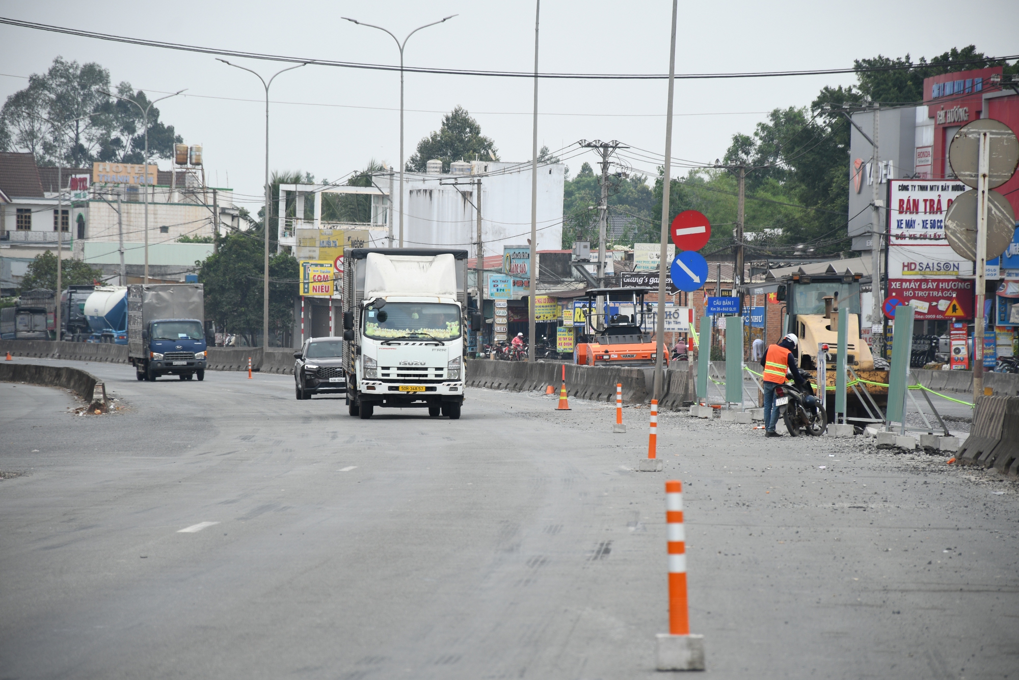 CLIP: Sửa chữa Quốc lộ 51 xuống cấp nghiêm trọng qua Đồng Nai - Ảnh 5.