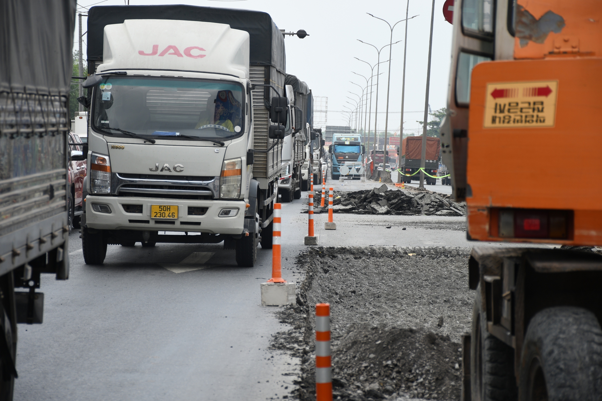 CLIP: Sửa chữa Quốc lộ 51 xuống cấp nghiêm trọng qua Đồng Nai - Ảnh 9.