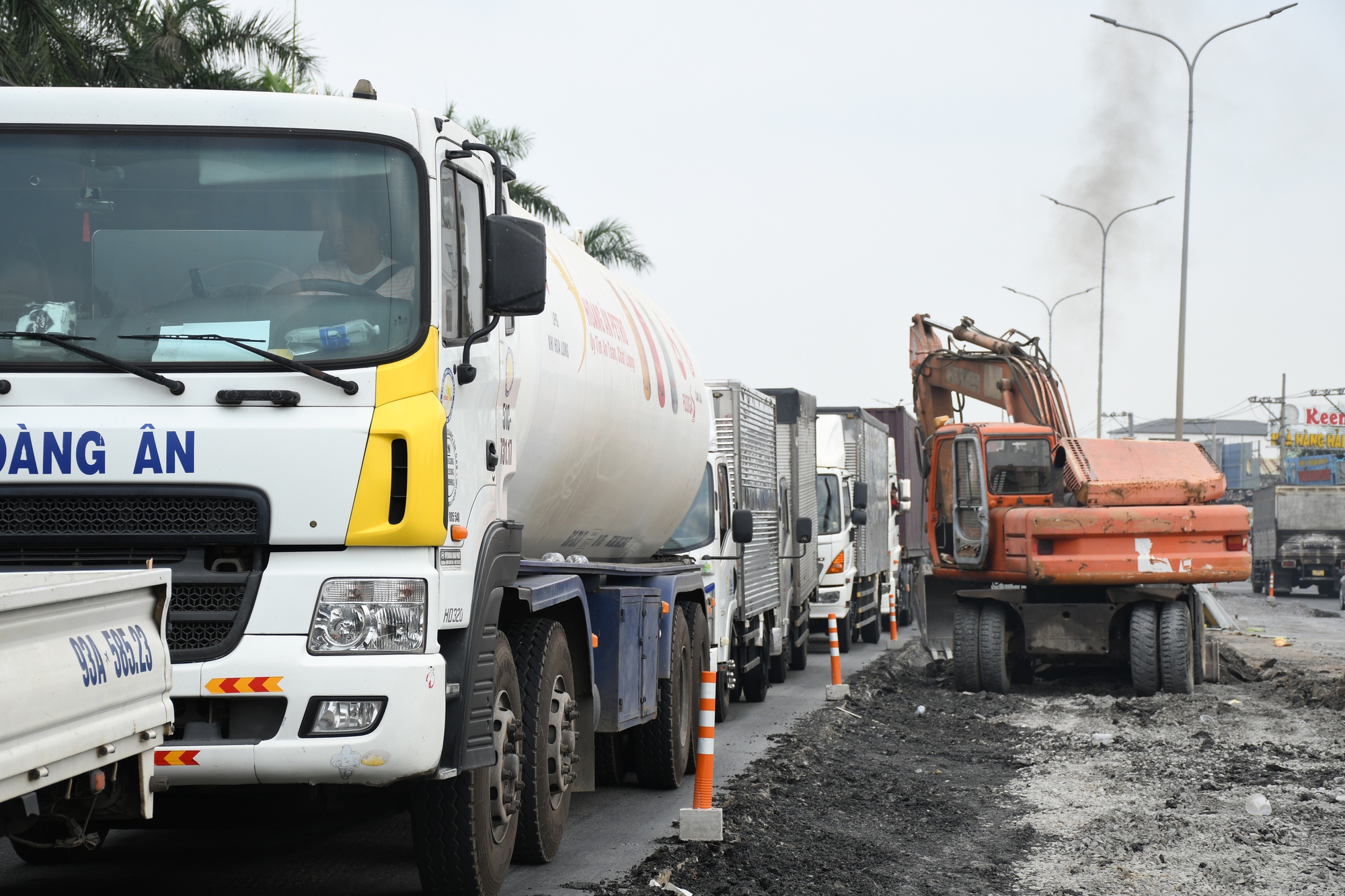 CLIP: Sửa chữa Quốc lộ 51 xuống cấp nghiêm trọng qua Đồng Nai - Ảnh 10.