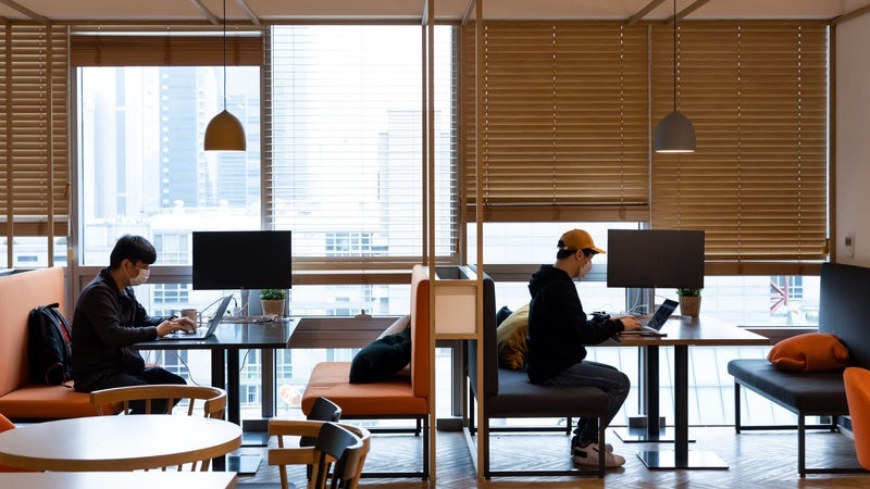 5 nhóm ngành "miễn nhiễm" trước làn sóng AI: Khi giá trị con người lên ngôi- Ảnh 2.