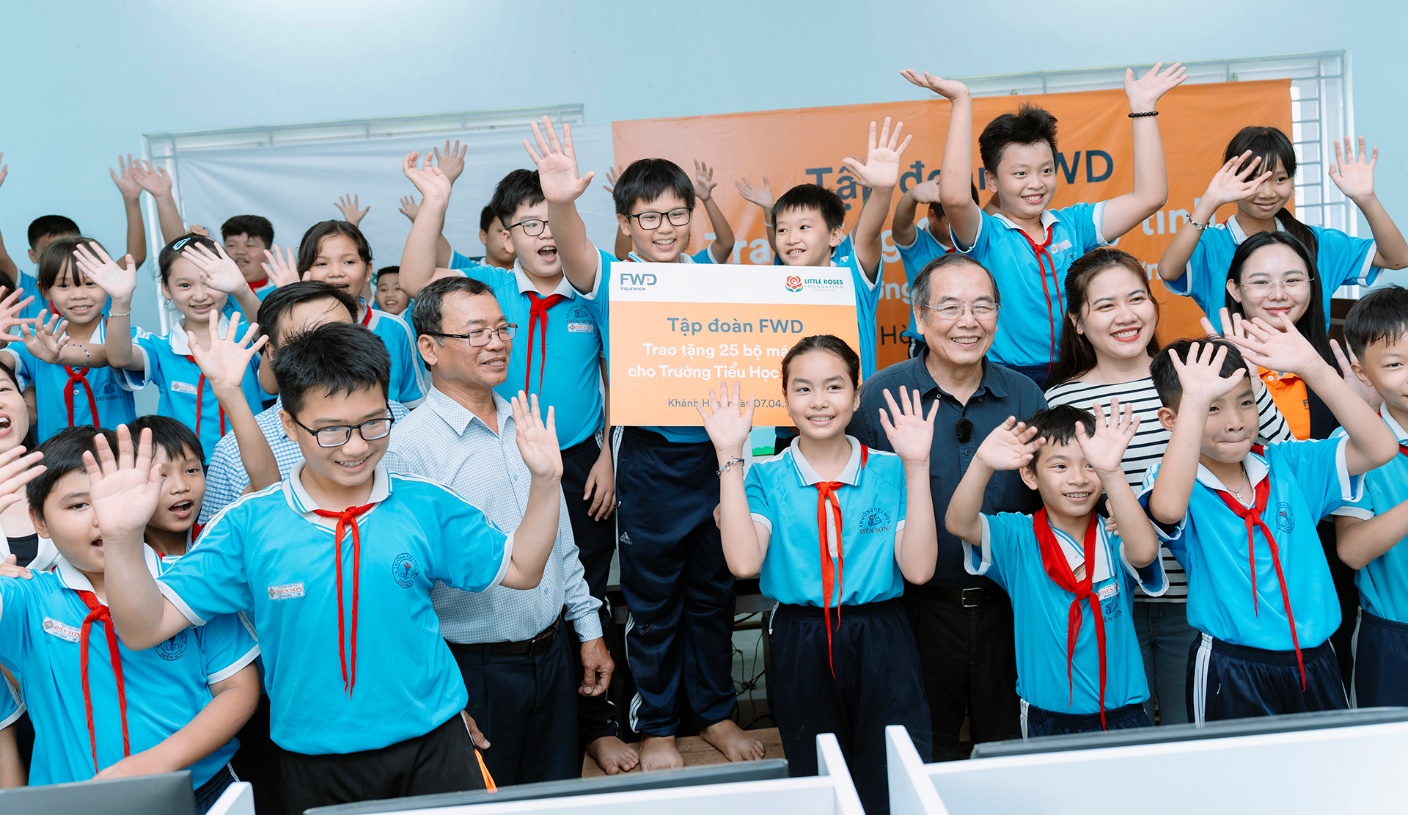 Tập đoàn FWD tài trợ 1 tỷ đồng nâng cấp điều kiện học tập cho gần 1.500 học sinh tại Khánh Hoà - Ảnh 2.