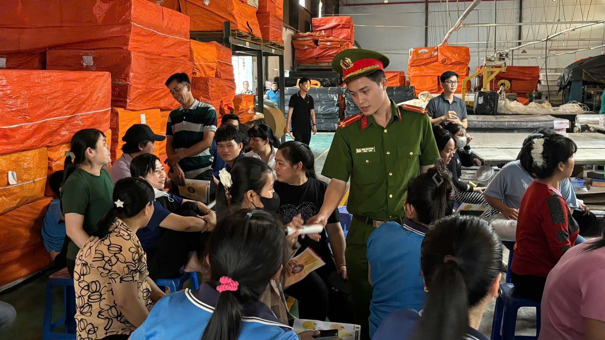 App vay tiền: Khi “đòi nợ” trở thành tội phạm và cách thoát “bẫy”- Ảnh 2.