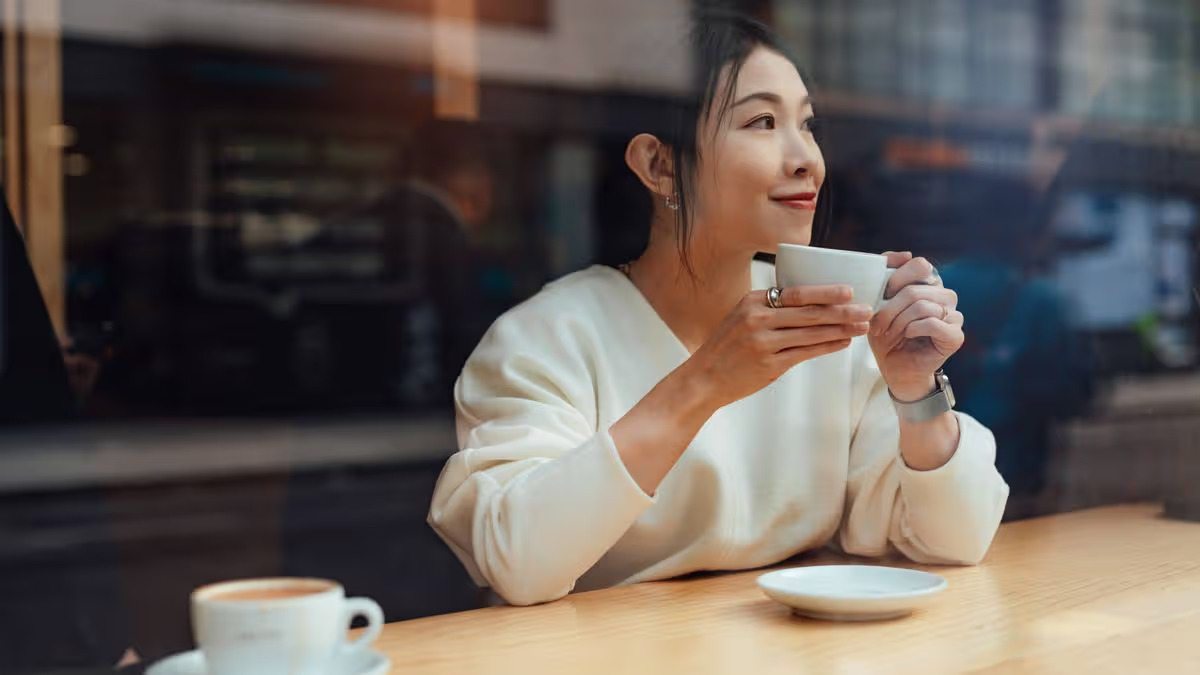 Người sống vui vẻ, ít muộn phiền trong cuộc sống thường có đặc điểm này: Không liên quan đến tiền bạc hay công việc- Ảnh 3.