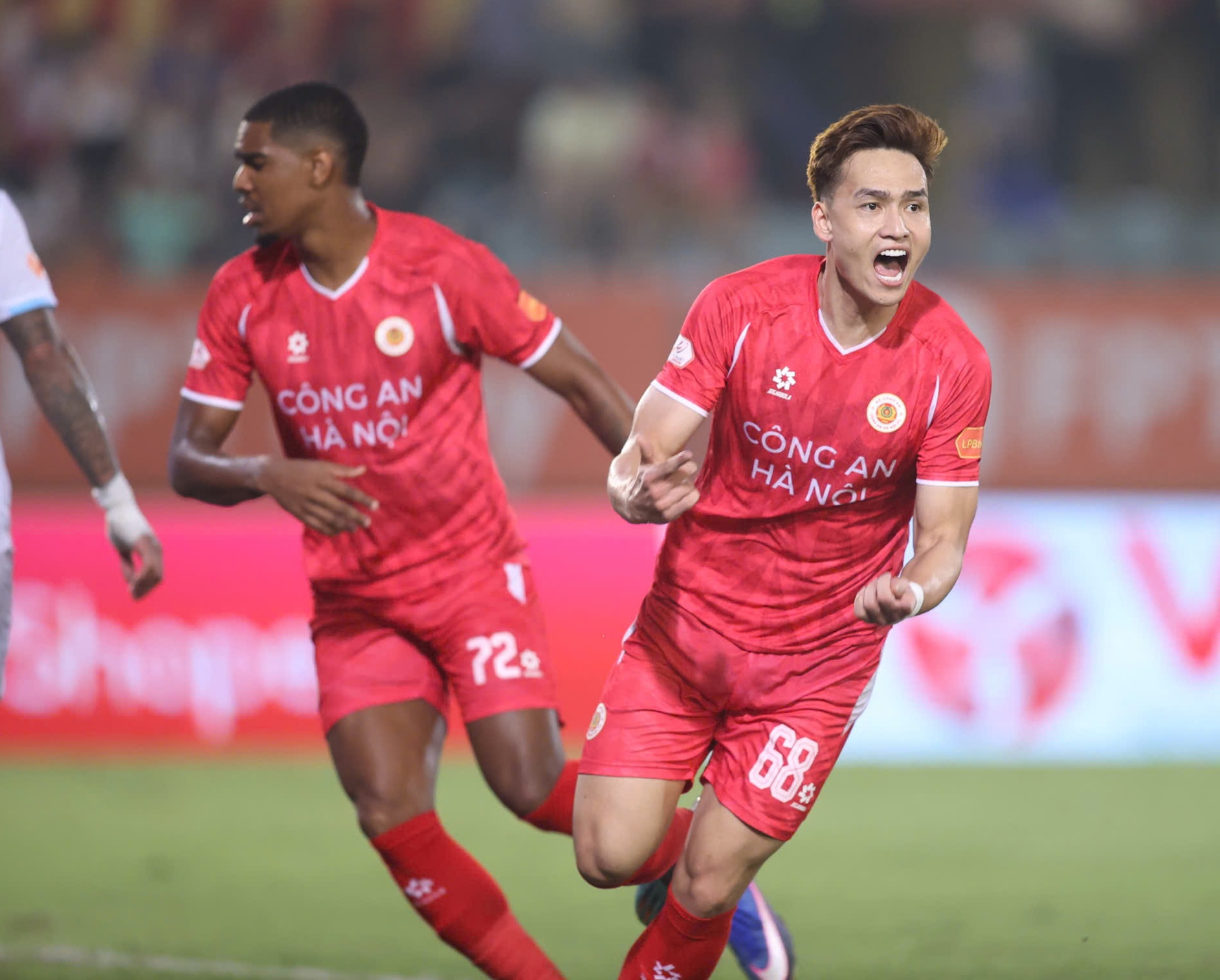 Đình Bắc đẳng cấp huỷ diệt tại V.League: 6 trận ghi 10 bàn- Ảnh 9.