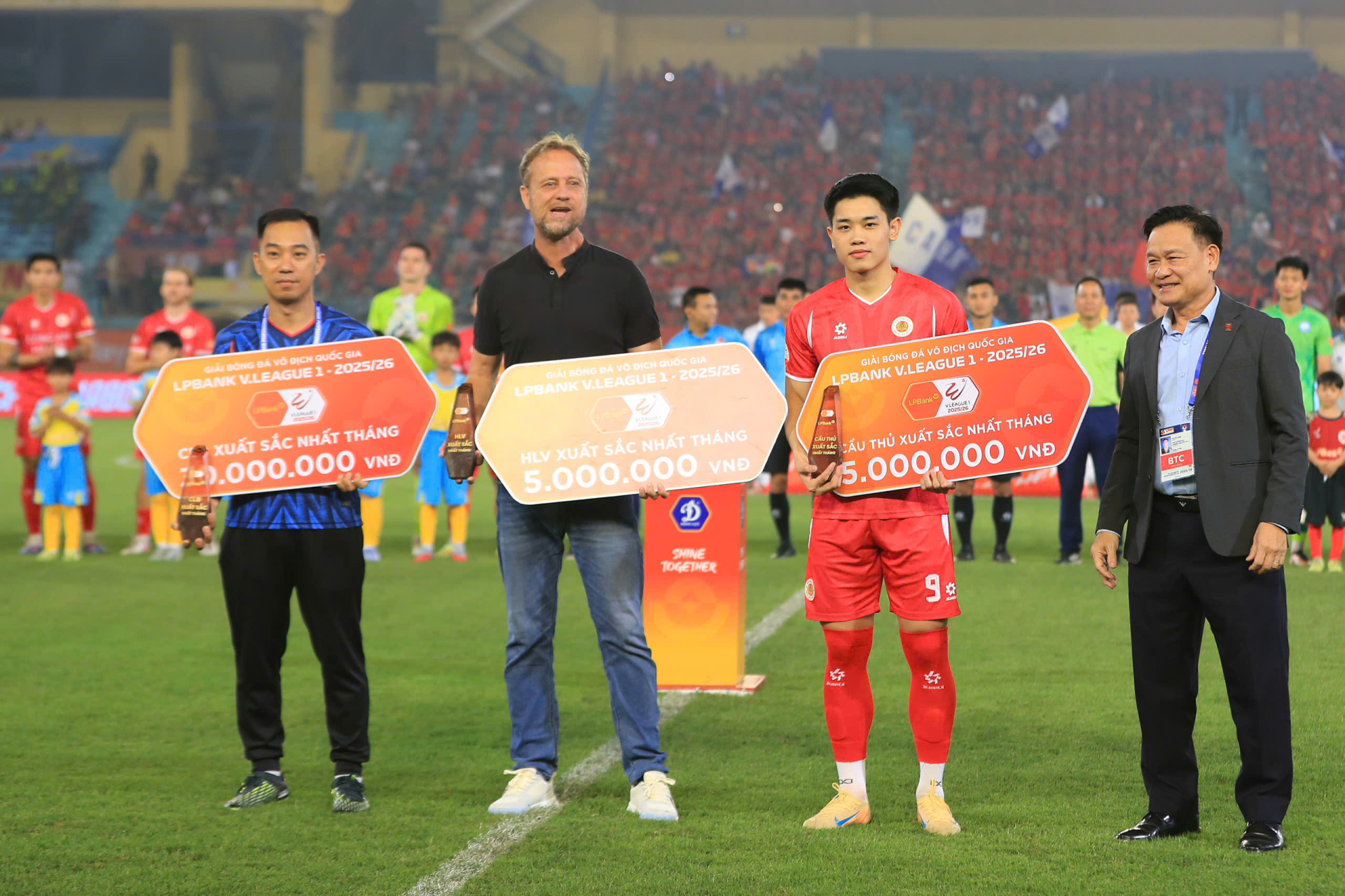 Đình Bắc đẳng cấp huỷ diệt tại V.League: 6 trận ghi 10 bàn- Ảnh 8.