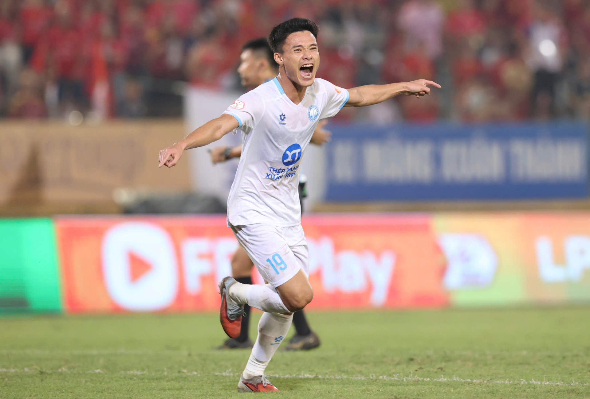 Đình Bắc đẳng cấp huỷ diệt tại V.League: 6 trận ghi 10 bàn- Ảnh 14.