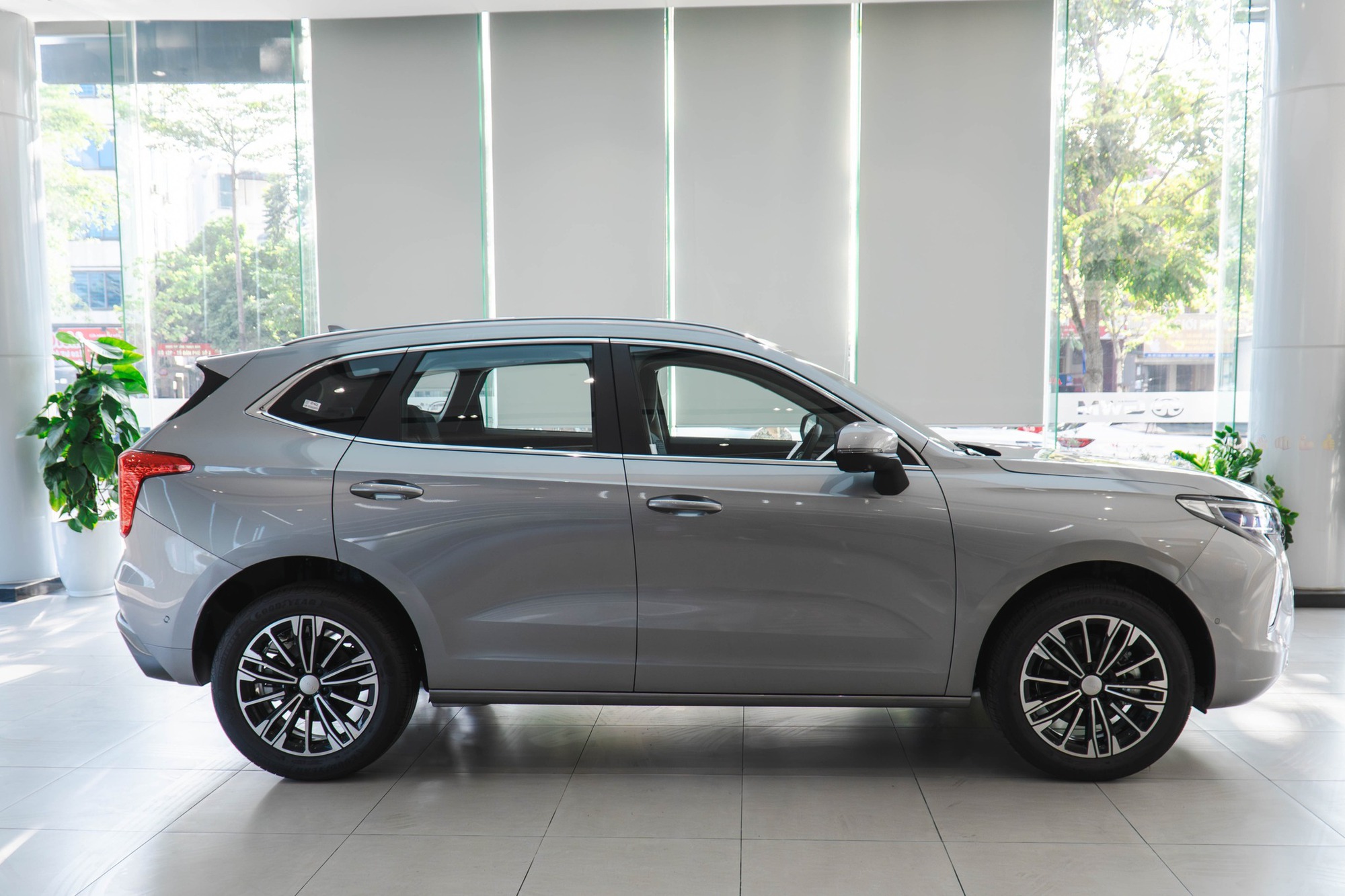 Haval Jolion giảm giá tới 80 triệu đồng tại đại lý: Bản 'base' xuống dưới 600 triệu đồng, cạnh tranh Xforce và Creta- Ảnh 4.