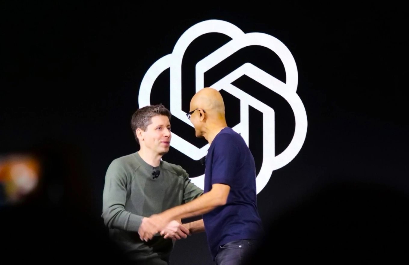 Microsoft từng lo ngại OpenAI “quay xe” sang Amazon: Hậu trường căng thẳng trước khoản đầu tư 1 tỷ USD- Ảnh 3.