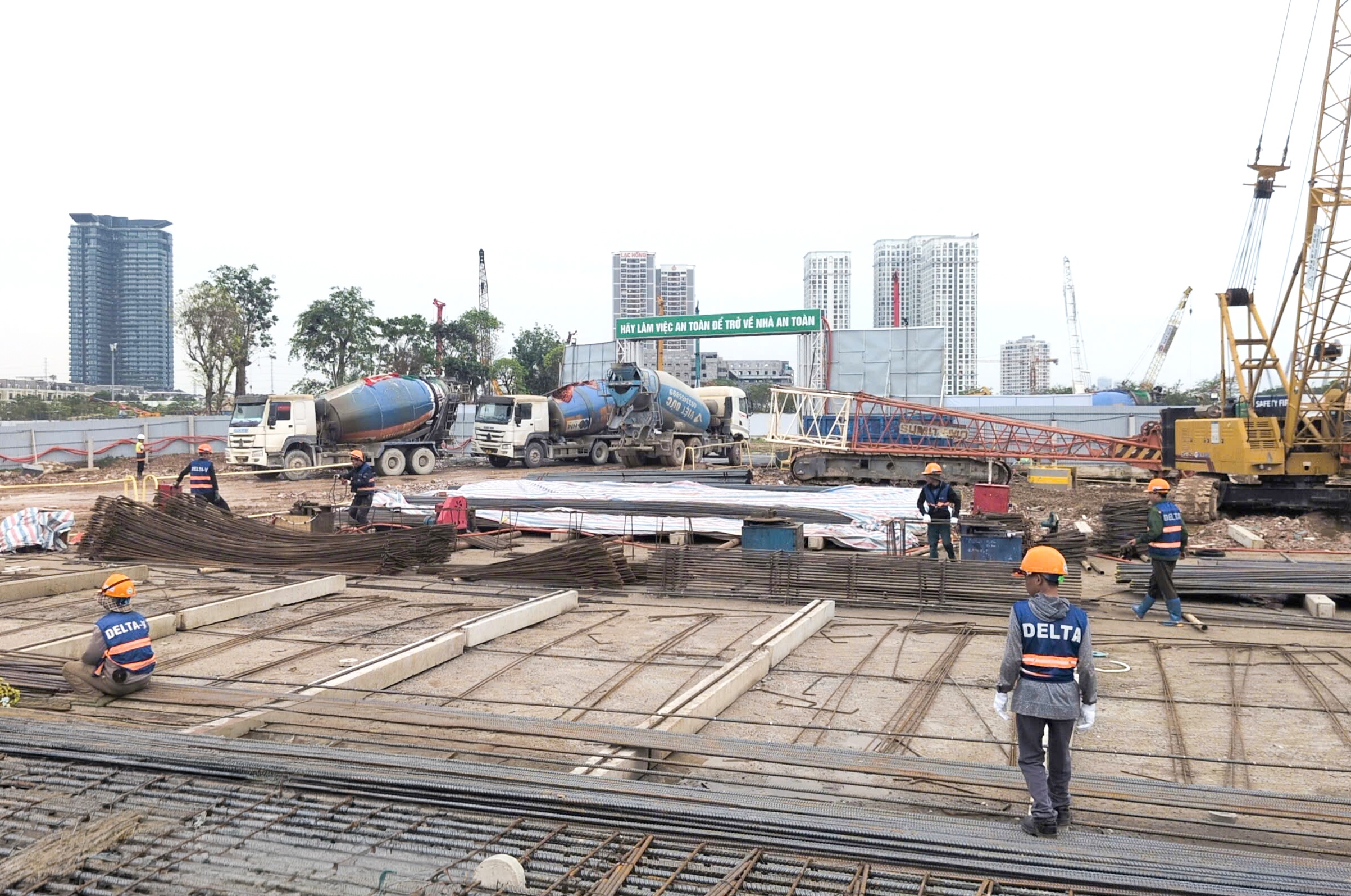 Noble West Lake Ha Noi: 12 tòa tháp 40 tầng thi công xuyên đêm, 