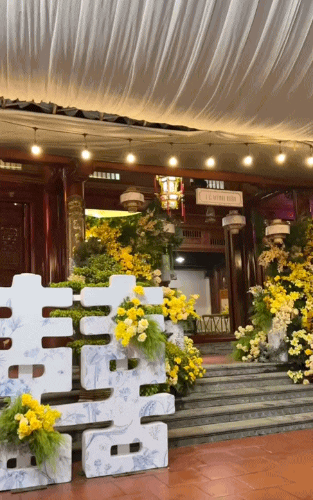 Chẳng cần vàng đeo trĩu cổ hay sổ đỏ trao tay, đám cưới này vẫn toát ra khí chất "hào môn" gia phong quyền quý- Ảnh 6.