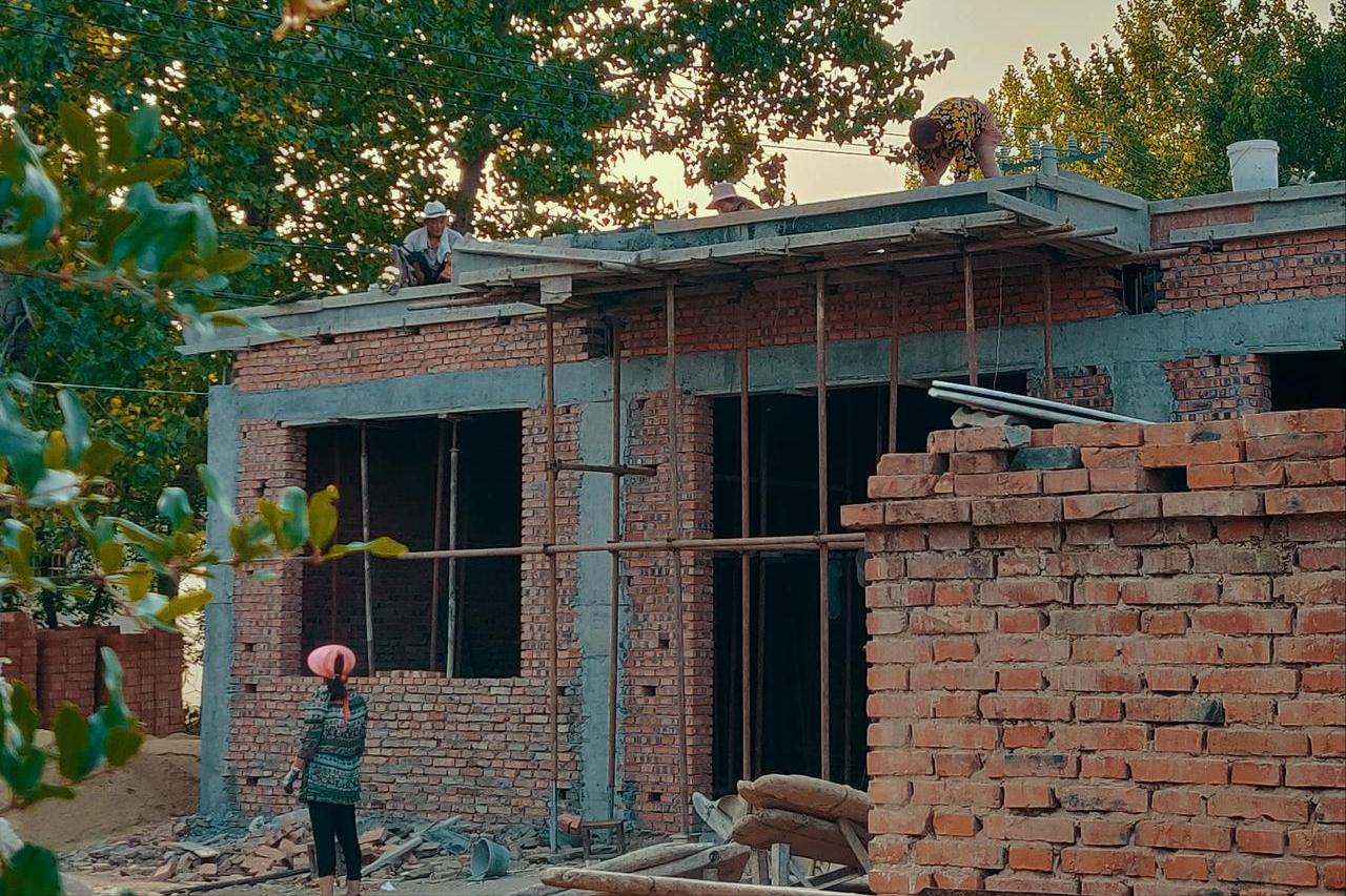 Tôi từng bỏ 1,8 tỷ xây nhà ở quê để "nở mày nở mặt", 9 năm sau mới hiểu: Có những khoản tiêu chỉ để mua cảm giác hơn là cuộc sống- Ảnh 2.