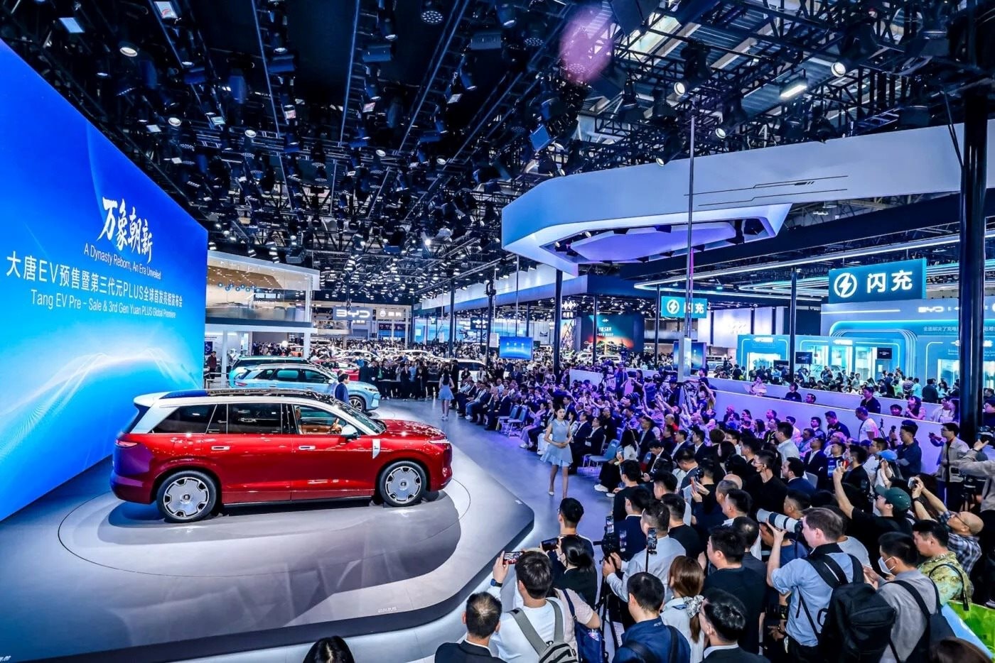 Mercedes, BMW, Audi lép vế tại thị trường chiến lược, khách hàng quay lưng vì một lý do ai cũng nhìn ra- Ảnh 2.