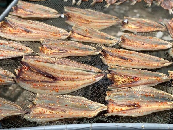 Loại cá nhọn hoắt có tên cực lạ, gây "nghiện" bởi vị đậm tự nhiên hiếm có - Ảnh 6.