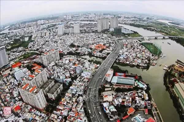 TP. Hồ Chí Minh siết tiến độ giải ngân đầu tư công, yêu cầu hoàn thành 100% kế hoạch vốn- Ảnh 1.