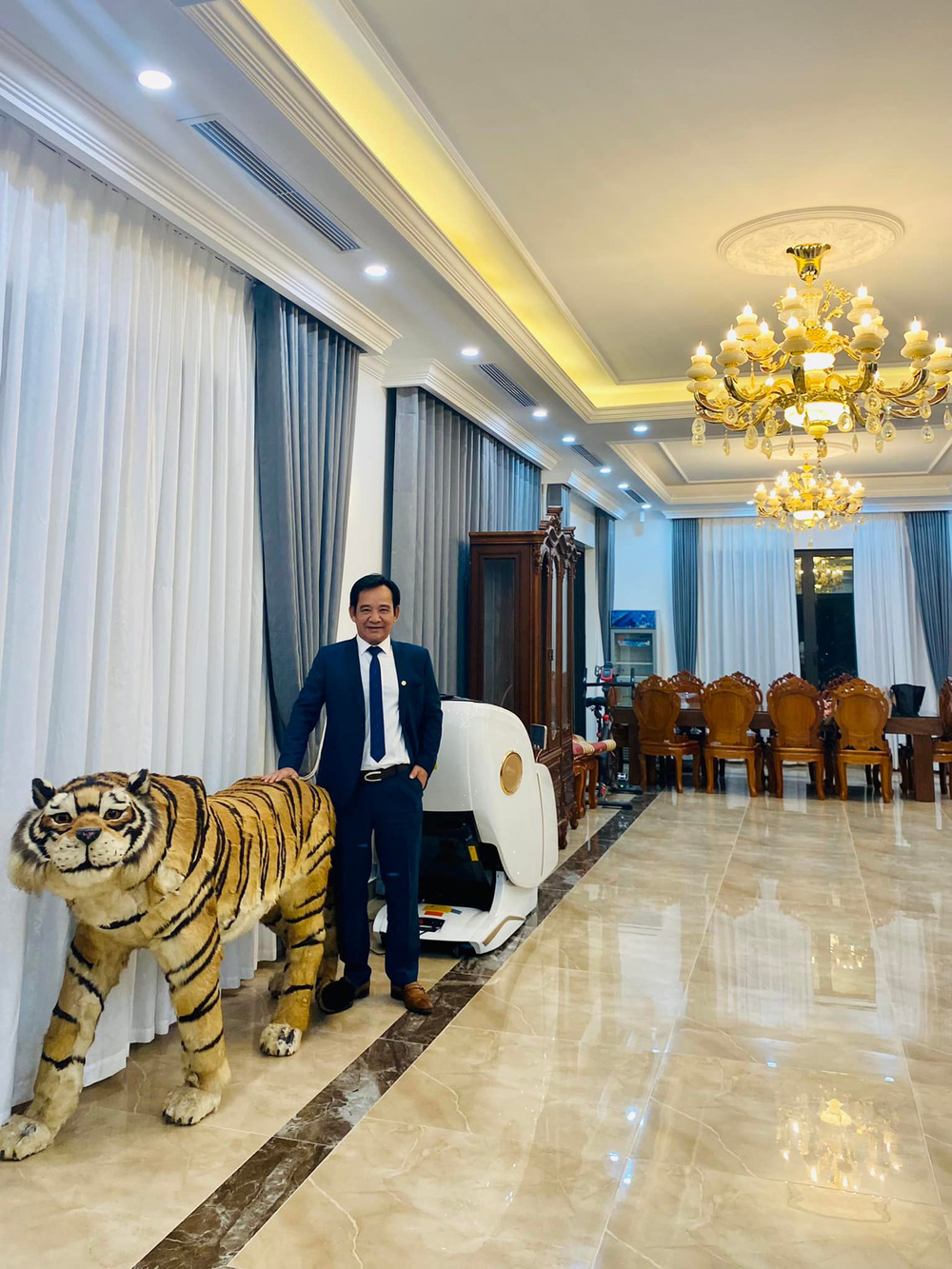 Nam NSƯT mang quân hàm Thượng tá, cưới vợ là công nhân xưởng may: U70 sống bình yên trong biệt thự 1.000m² ở Hà Nội- Ảnh 10.