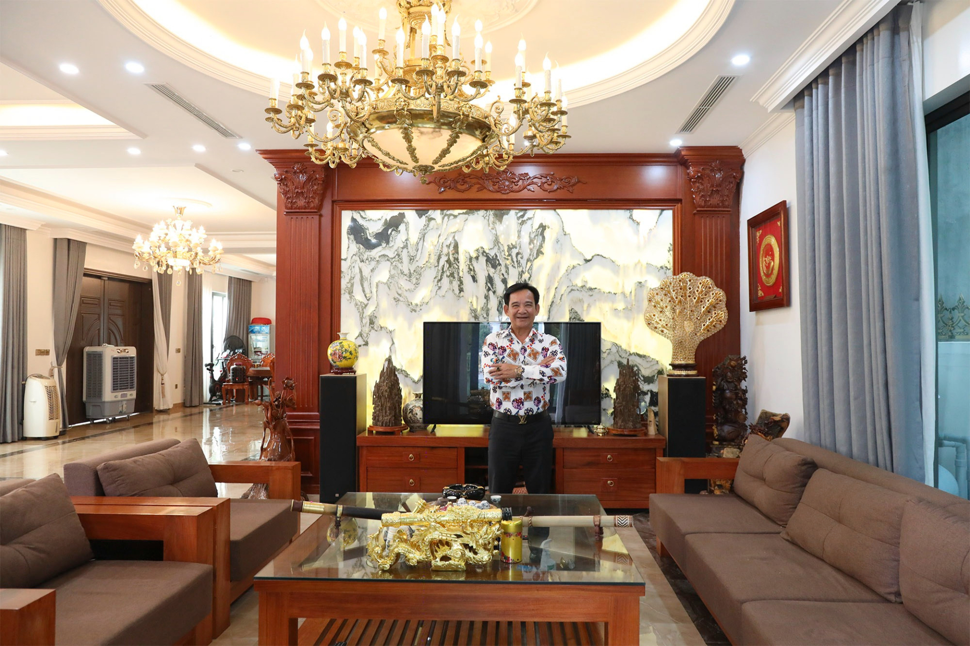 Nam NSƯT mang quân hàm Thượng tá, cưới vợ là công nhân xưởng may: U70 sống bình yên trong biệt thự 1.000m² ở Hà Nội- Ảnh 8.