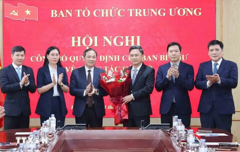 Trưởng Ban Tổ chức Thành ủy Hà Nội làm Phó Trưởng Ban Tổ chức Trung ương - Ảnh 2.