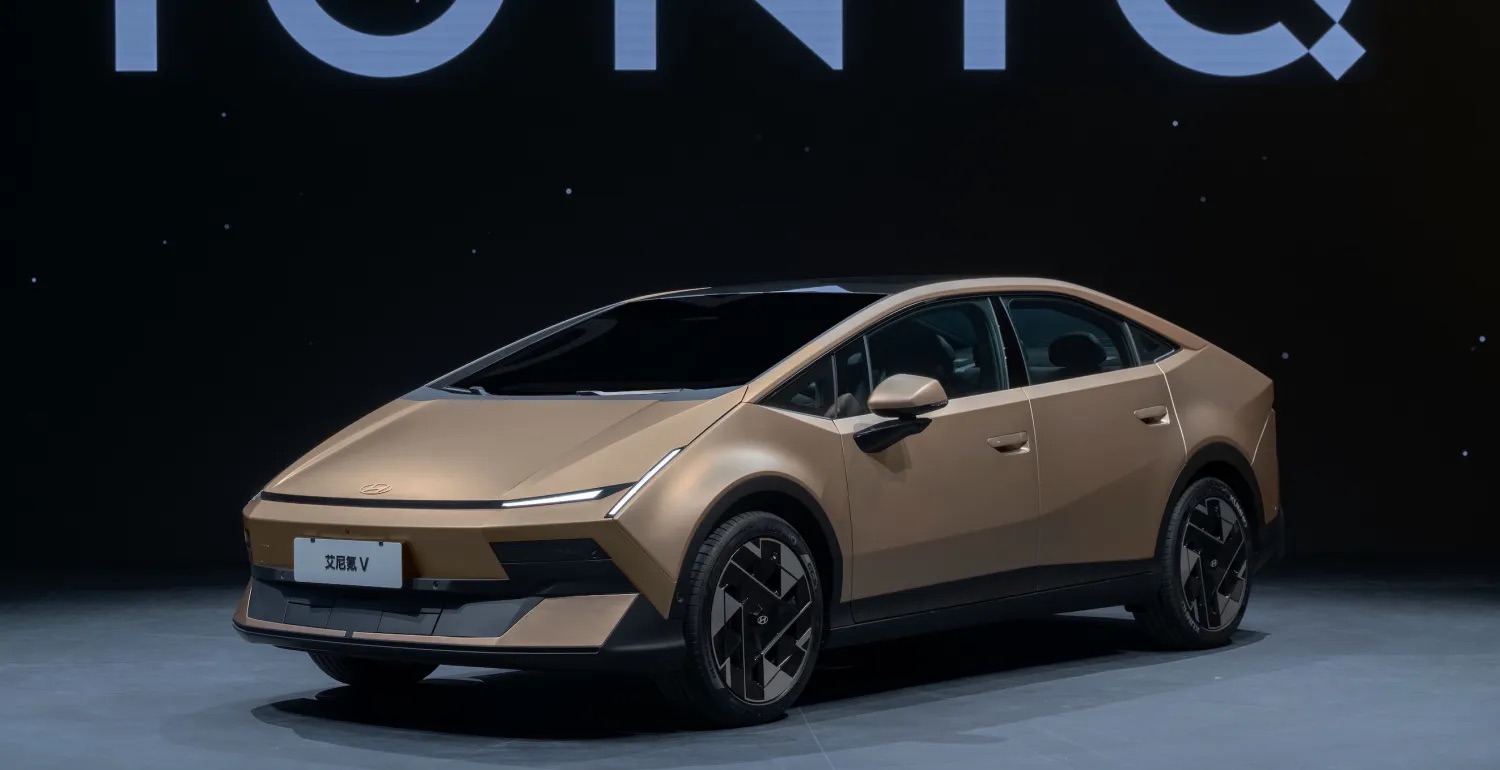 Hyundai Ioniq V lộ động cơ yếu hơn cả Elantra dù dáng ‘chiến’ như Lamborghini, bù lại bằng pin hơn 600km/sạc - Ảnh 1.
