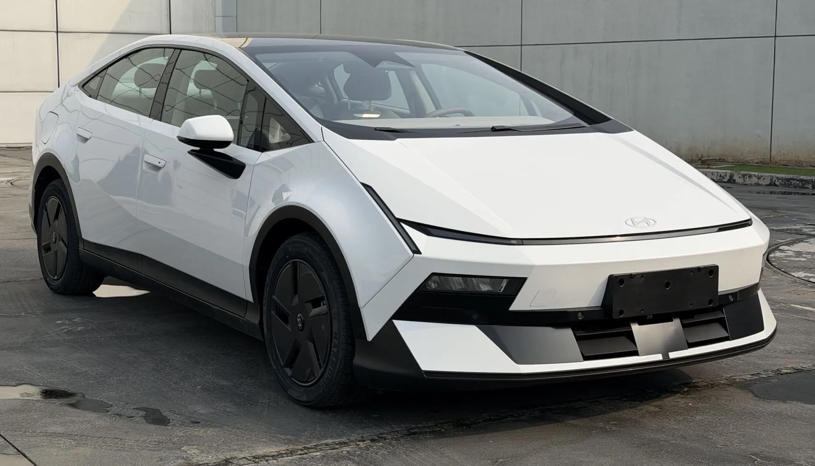 Hyundai Ioniq V lộ động cơ yếu hơn cả Elantra dù dáng ‘chiến’ như Lamborghini, bù lại bằng pin hơn 600km/sạc - Ảnh 3.