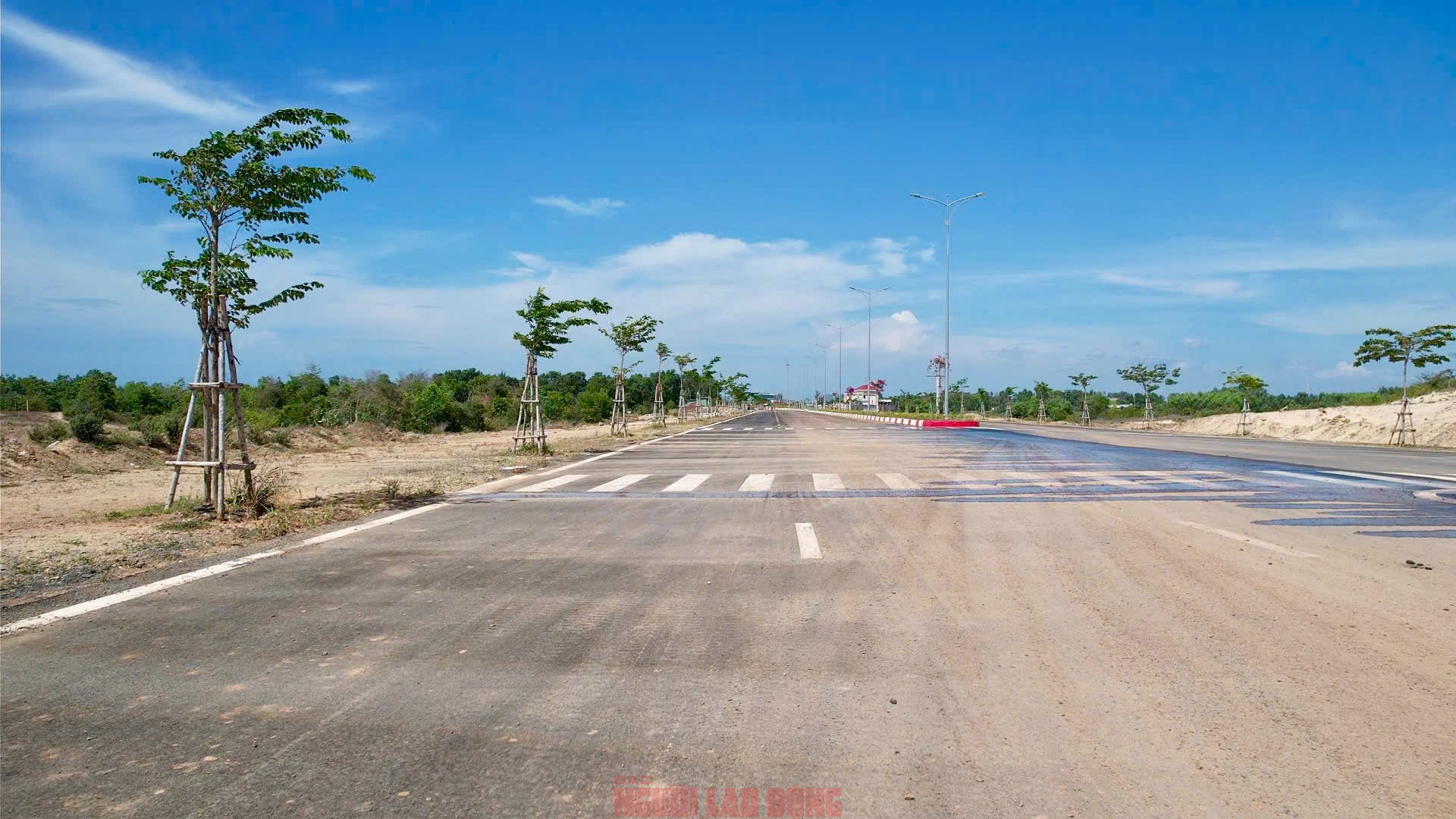 Cận cảnh tuyến đường ven biển dài nhất TPHCM dần thành hình- Ảnh 4. Cận cảnh tuyến đường ven biển dài nhất TPHCM dần thành hình- Ảnh 4.
