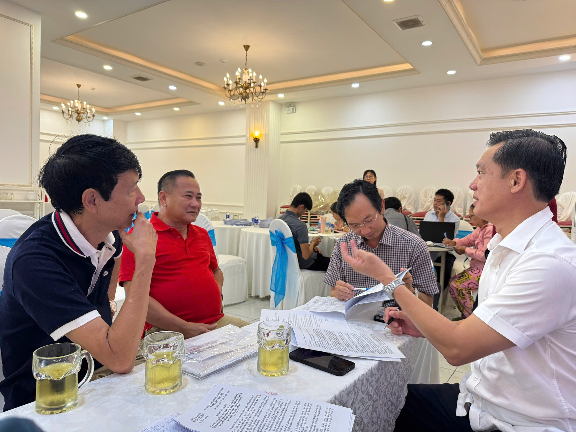Phú Quốc buộc phải cưỡng chế 6 hộ dân không giao đất phục vụ dự án APEC - Ảnh 2.