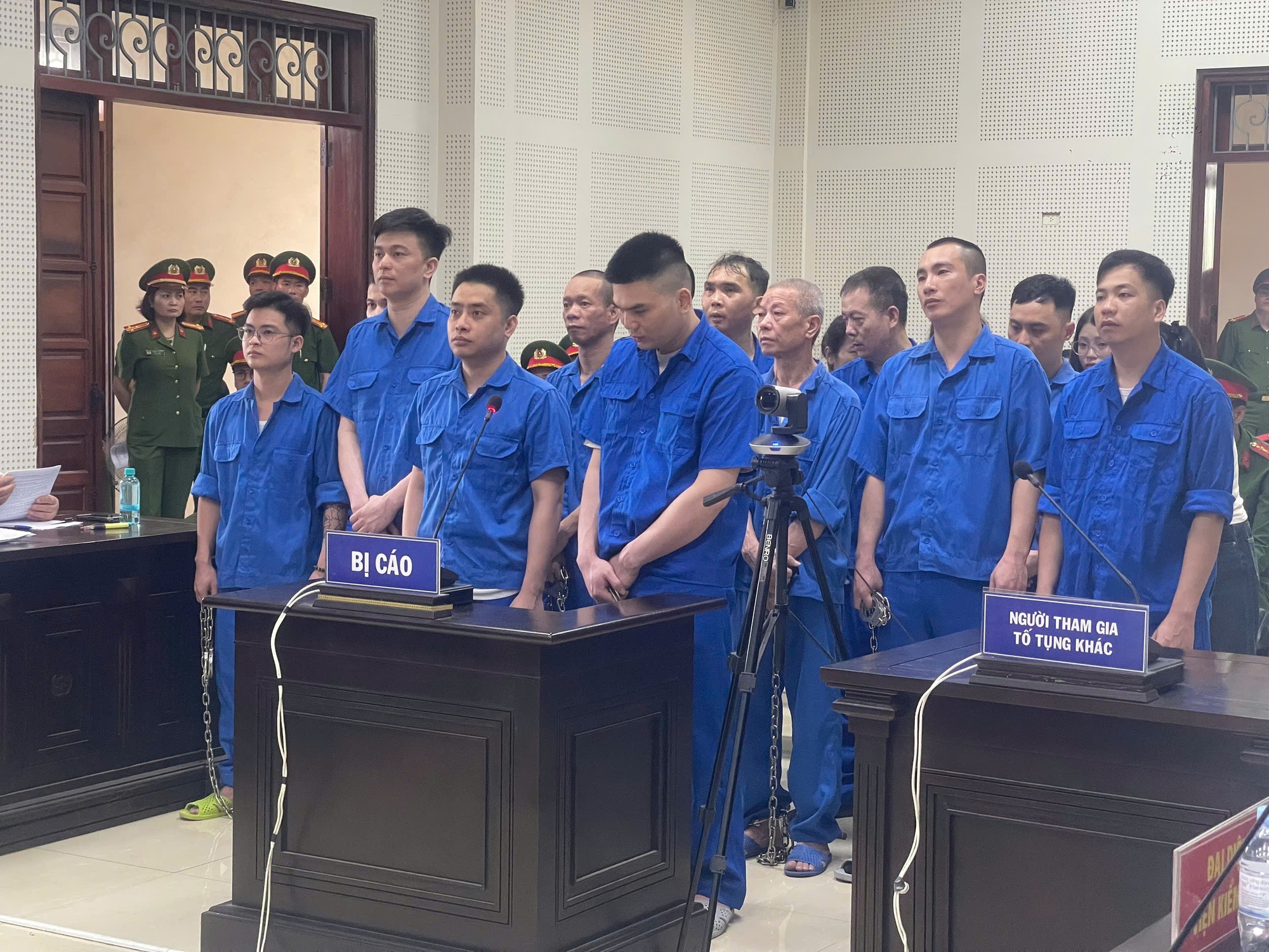 Vụ án Bùi Đình Khánh và những khoảnh khắc gây chấn động tại TAND tỉnh Quảng Ninh - Ảnh 3.