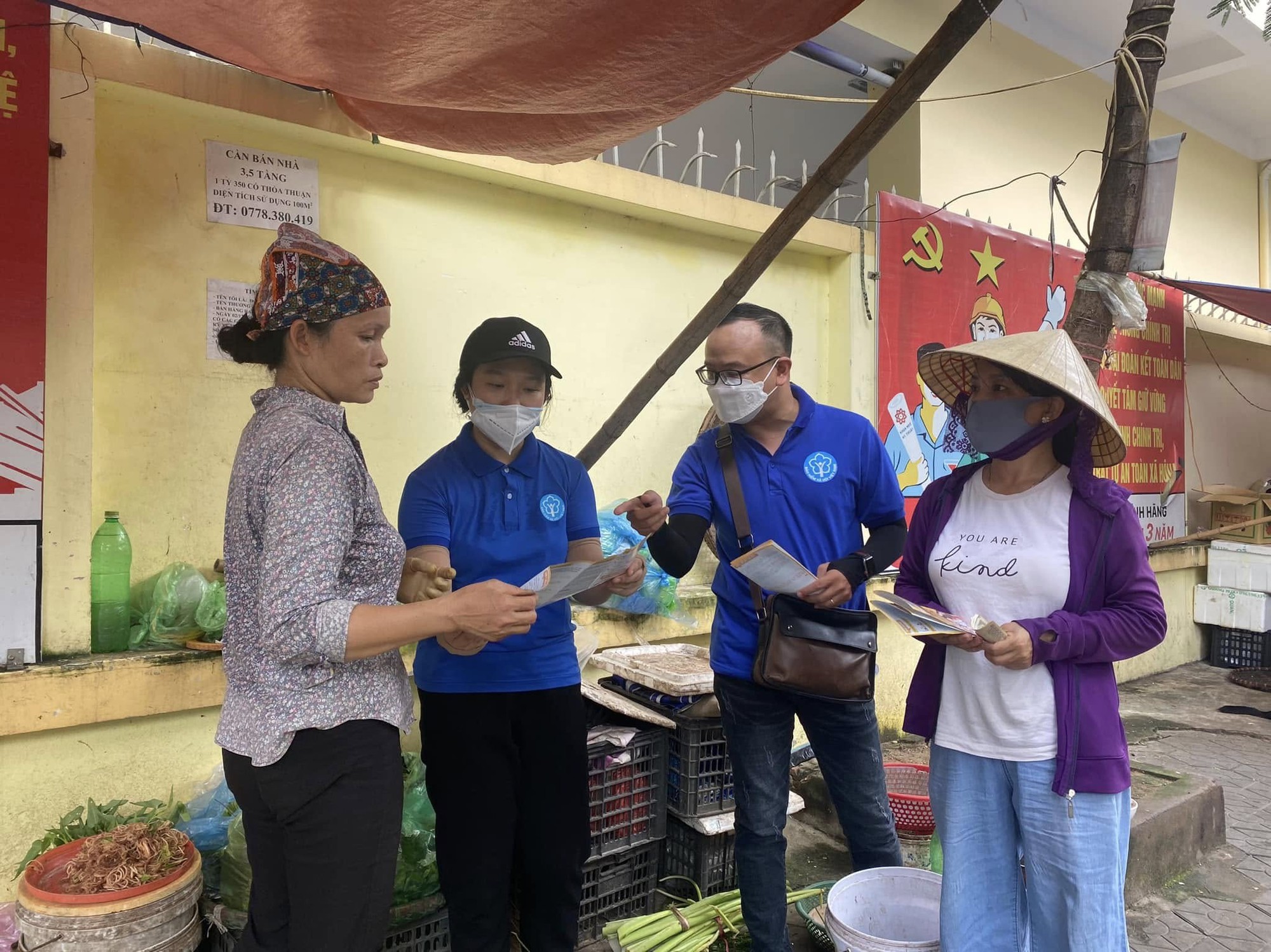 Có được đóng đồng thời BHXH bắt buộc và tự nguyện để tăng lương hưu? - Ảnh 1.