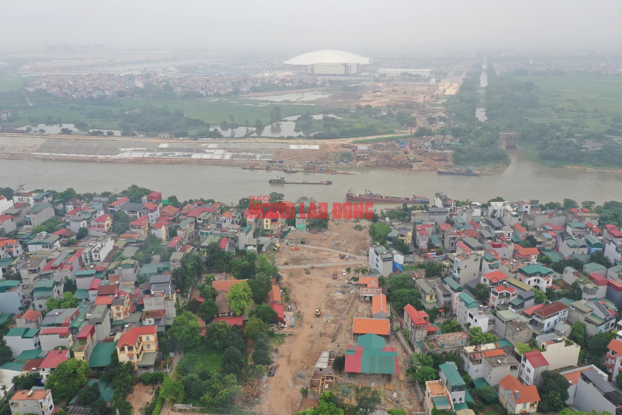 Cận cảnh giải phóng mặt bằng cầu Trần Hưng Đạo và các dự án cầu sông Hồng - Ảnh 11.