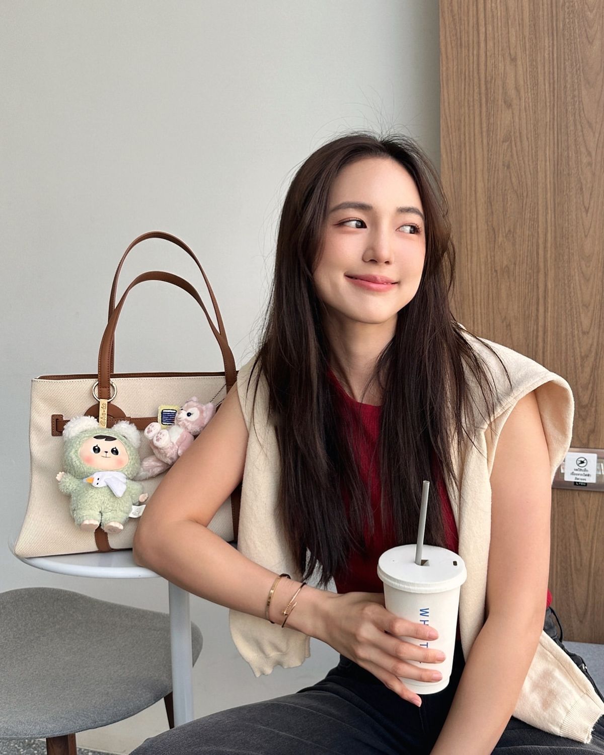 Lương 10 triệu nhưng đi làm xách cái túi 30 triệu: Giờ lương 70 triệu, tôi lại chỉ dùng đồ bình dân- Ảnh 2.