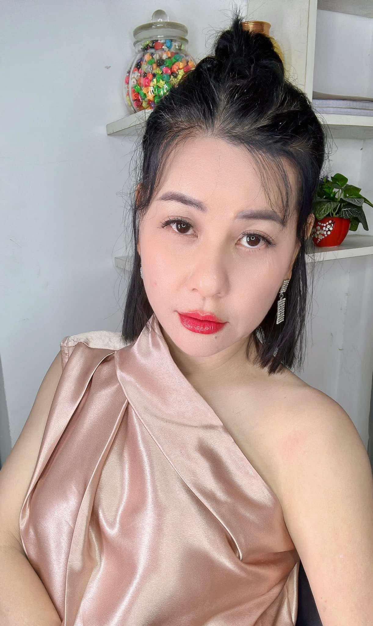 NSƯT Cát Phượng chia tay bạn trai Việt kiều - Ảnh 1.