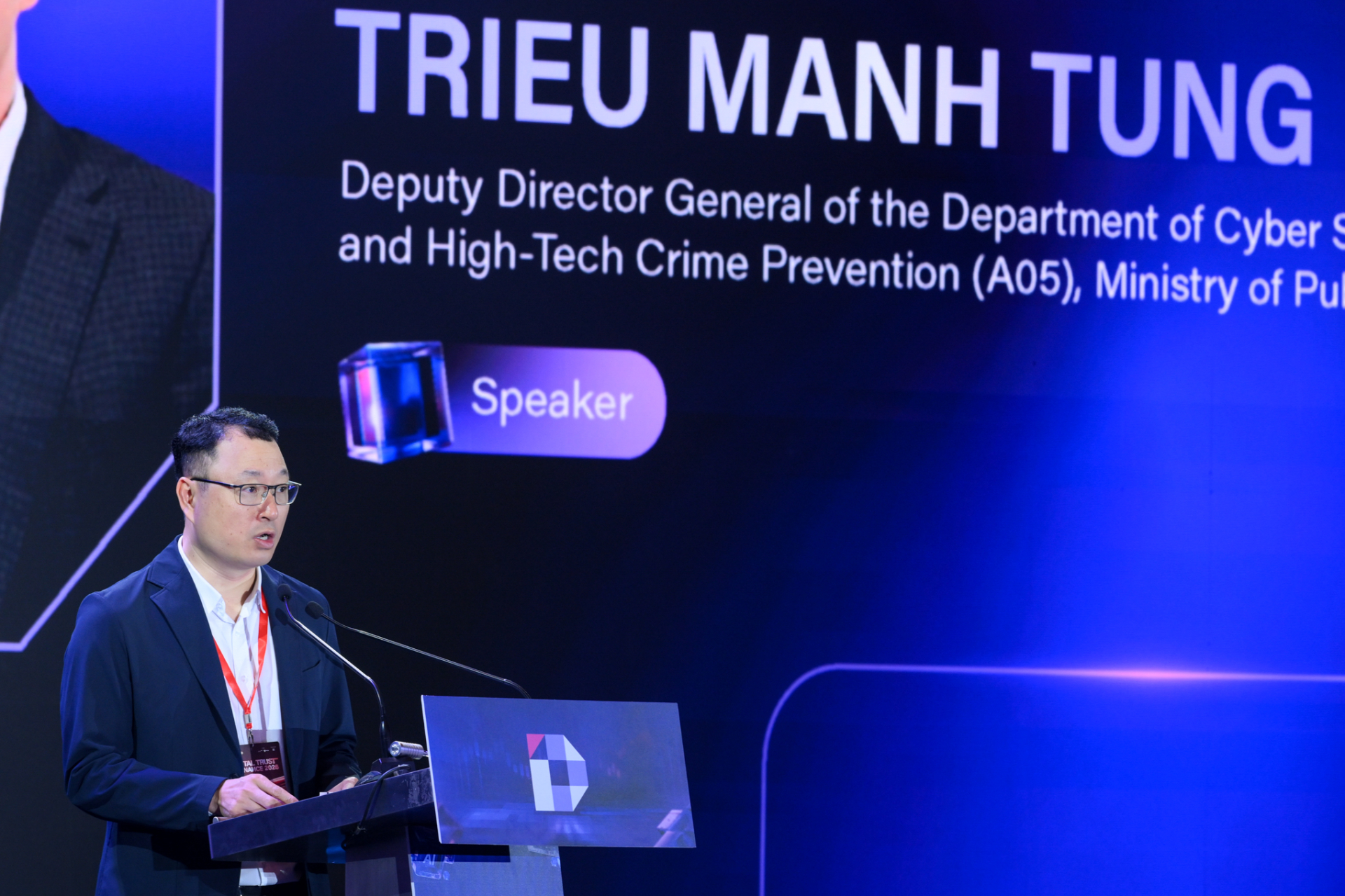 Tài khoản đã xác thực khuôn mặt, vì sao người dân vẫn mất tiền? Thượng tá Công an đưa ra câu trả lời- Ảnh 1.