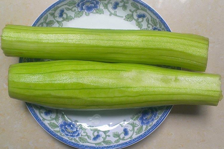 Món ăn này chỉ cần xào một cách đơn giản là hoàn thành và cả gia đình sẽ cùng ăn sạch đĩa- Ảnh 1.