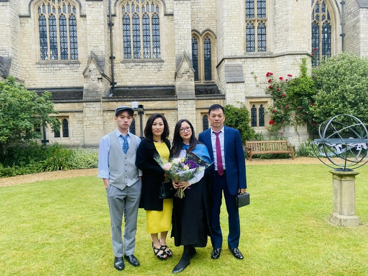 Đúng ngày đi sinh nhận lịch phỏng vấn, mẹ Việt trúng tuyển tiến sĩ Oxford, Cambridge- Ảnh 3.