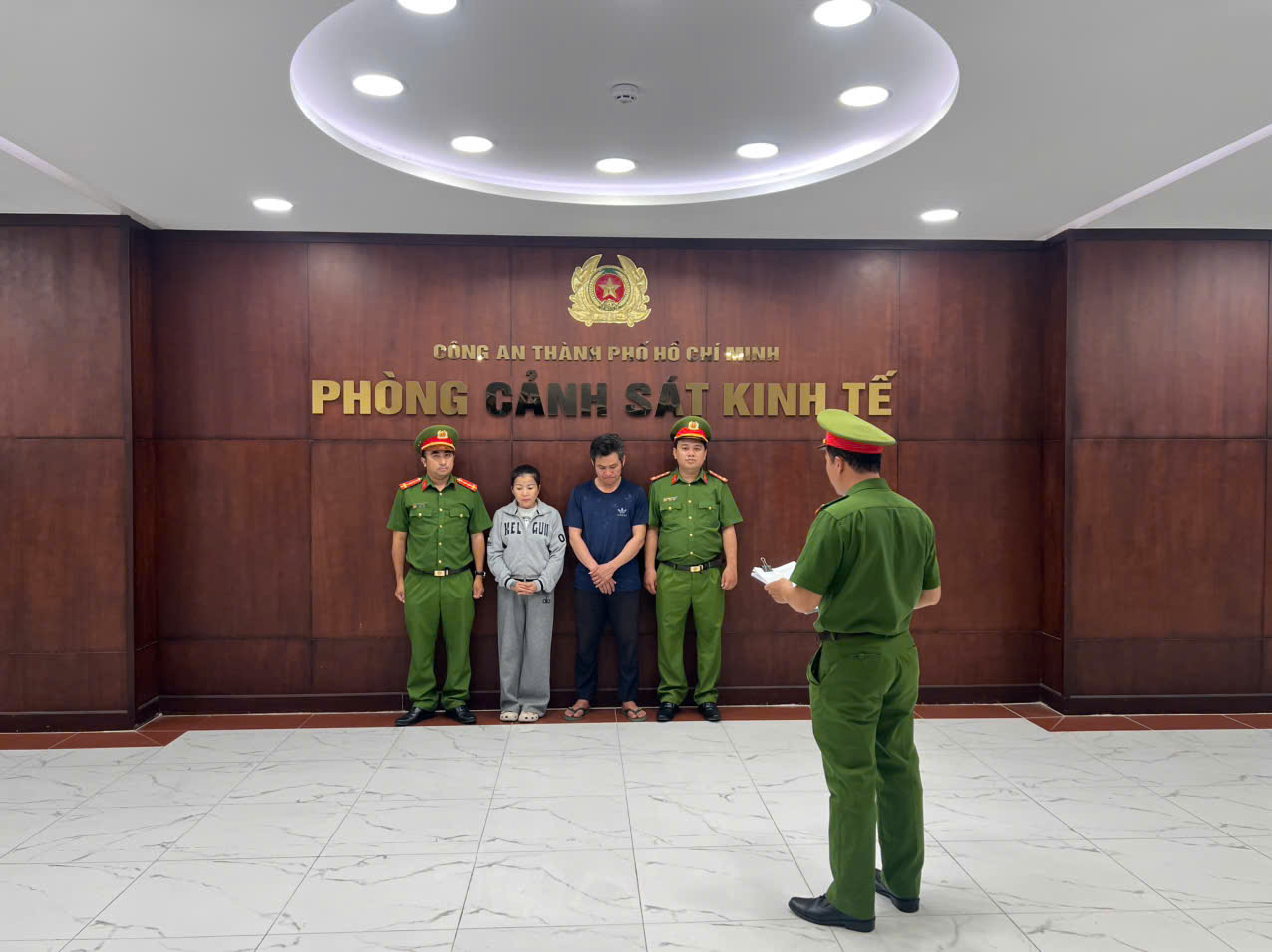 Bà trùm bột ngọt giả ở TPHCM điều hành đàn em hoạt động ra sao? - Ảnh 2.