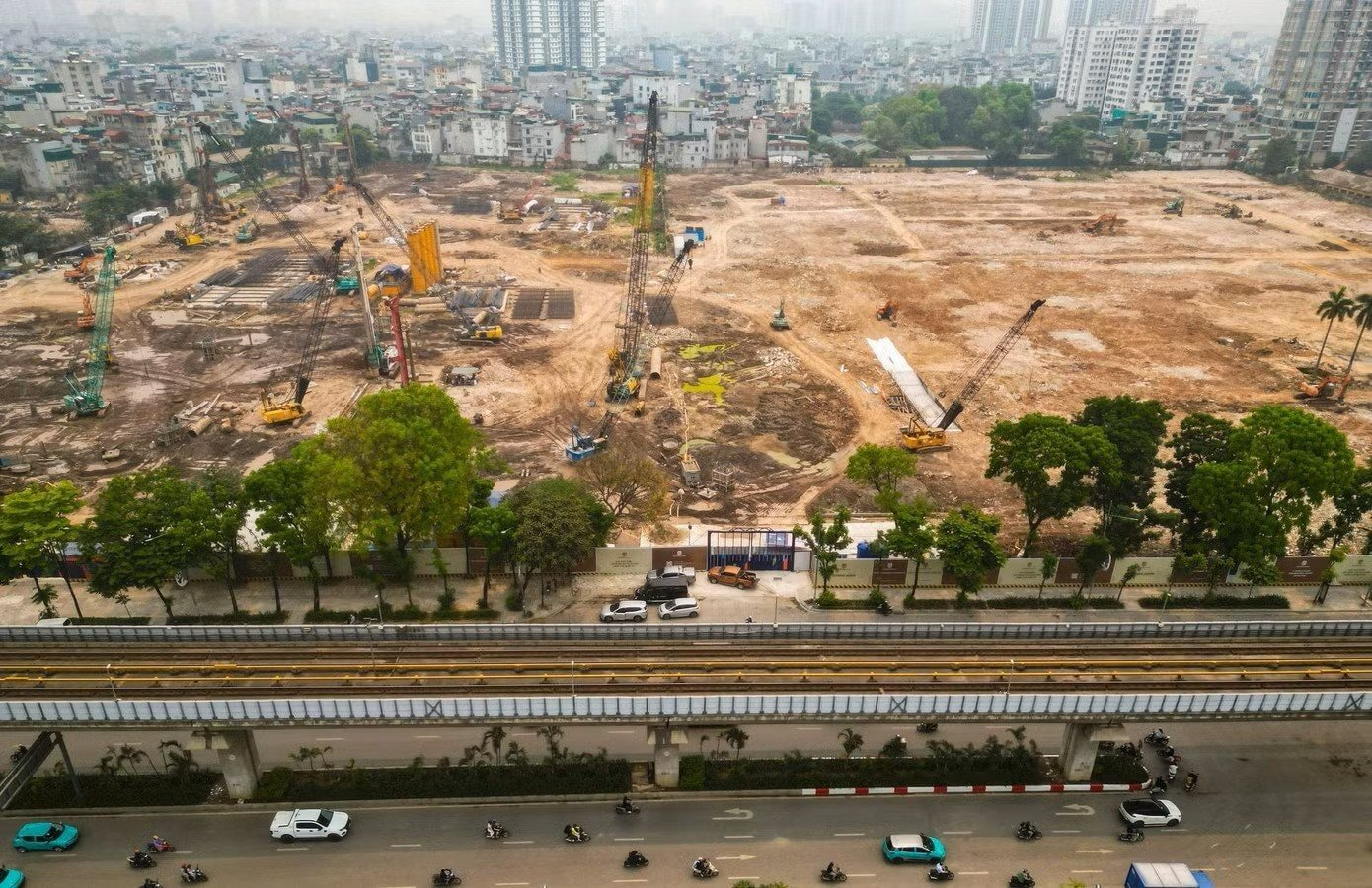 Từng gây xôn xao với mức giá "được đồn đoán" lên tới 280 triệu đồng/m2, dự án nằm trên “đất vàng” Nguyễn Trãi bất ngờ giảm giá chào về 120-180 triệu đồng/m2 - Ảnh 1.