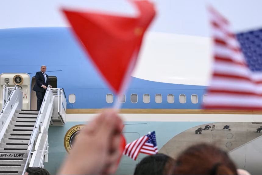 Phái đoàn ông Trump "bỏ hết quà tặng” của Trung Quốc khi rời đi là phí phạm hay khôn ngoan? – Chuyện không đơn giản thế- Ảnh 3.