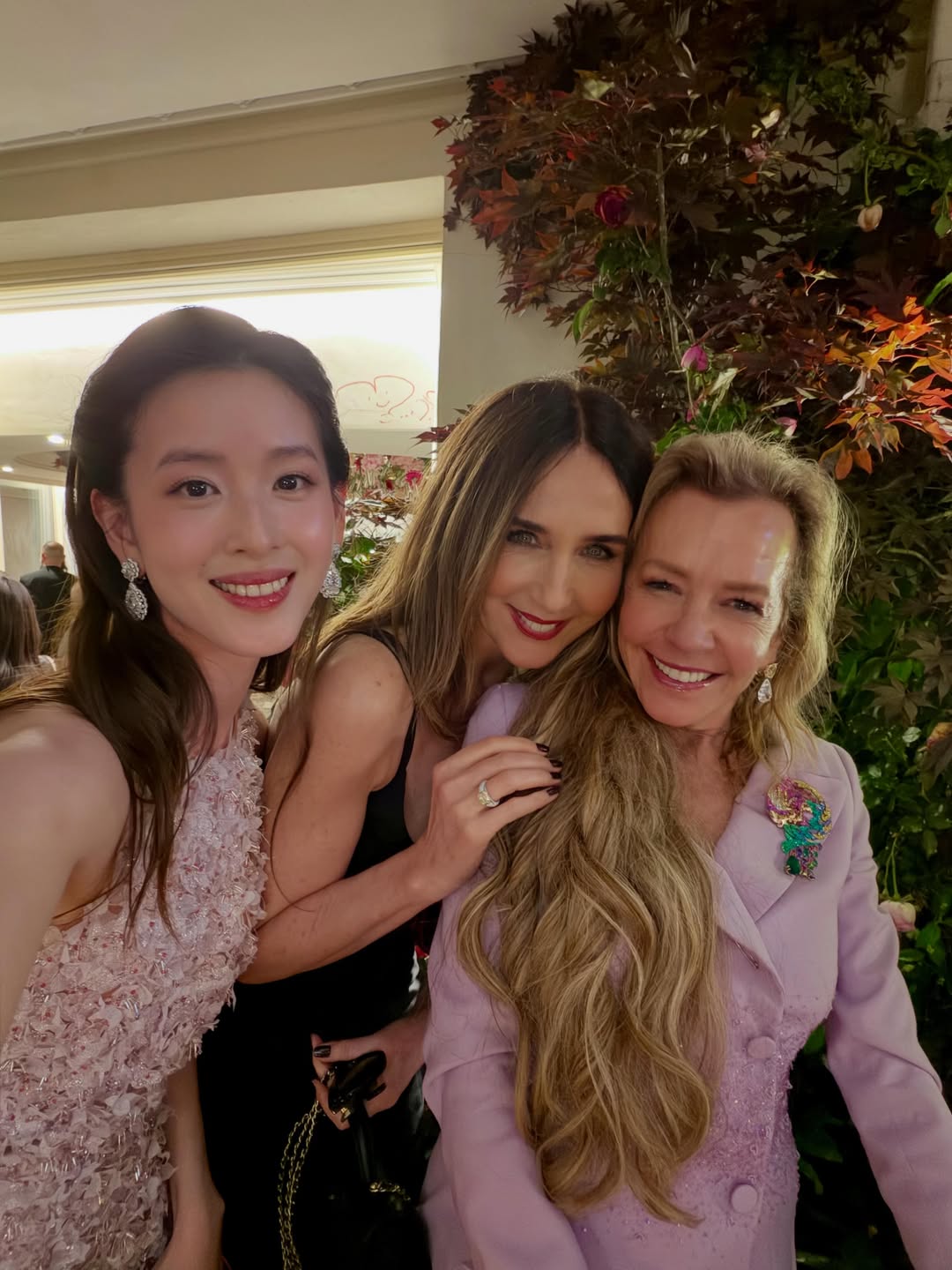 Chương Trạch Thiên xuất hiện tại tiệc tối kín chỉ dành cho giới siêu giàu và tinh hoa Cannes: Visual tuổi 32 áp đảo- Ảnh 8.