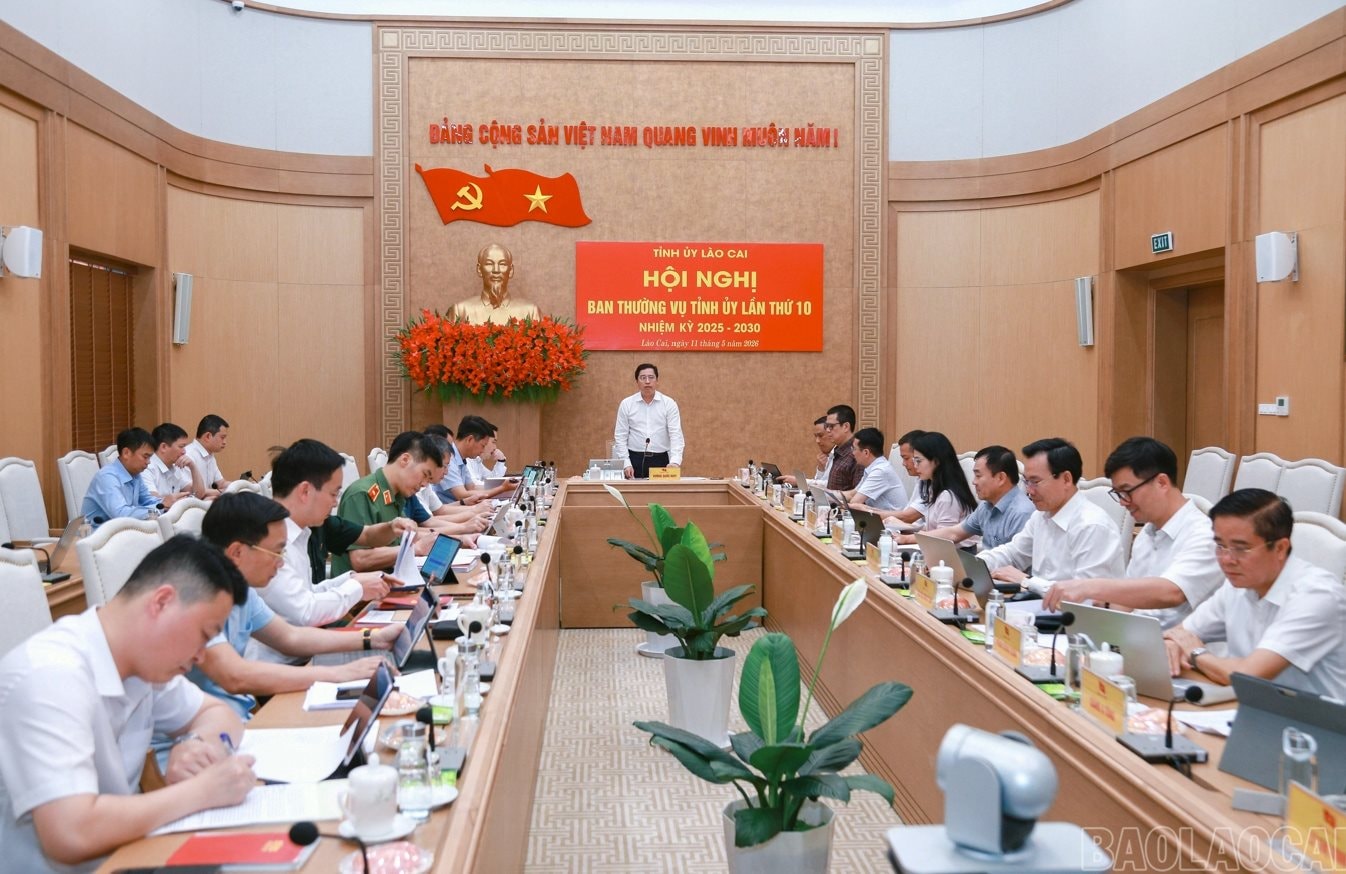 Hòa Phát (HPG) cùng Đại Quang Minh đã góp vốn thành lập công ty nghìn tỷ để tiếp quản khai thác mỏ sắt trữ lượng 120 triệu tấn tại Lào Cai- Ảnh 1.