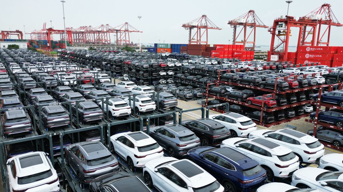 Việt Nam chi 1,75 tỷ USD nhập khẩu ô tô, xe Trung Quốc tăng tốc mạnh trong năm 2026 - Ảnh 1.