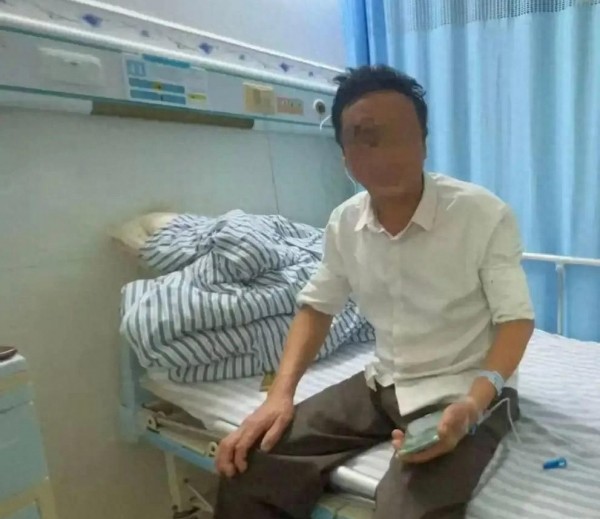 Cảnh báo! Làm 3 việc sau bữa ăn có thể gây bệnh Alzheimer, bác sĩ khuyên: Thà ngồi yên một chỗ - Ảnh 1.