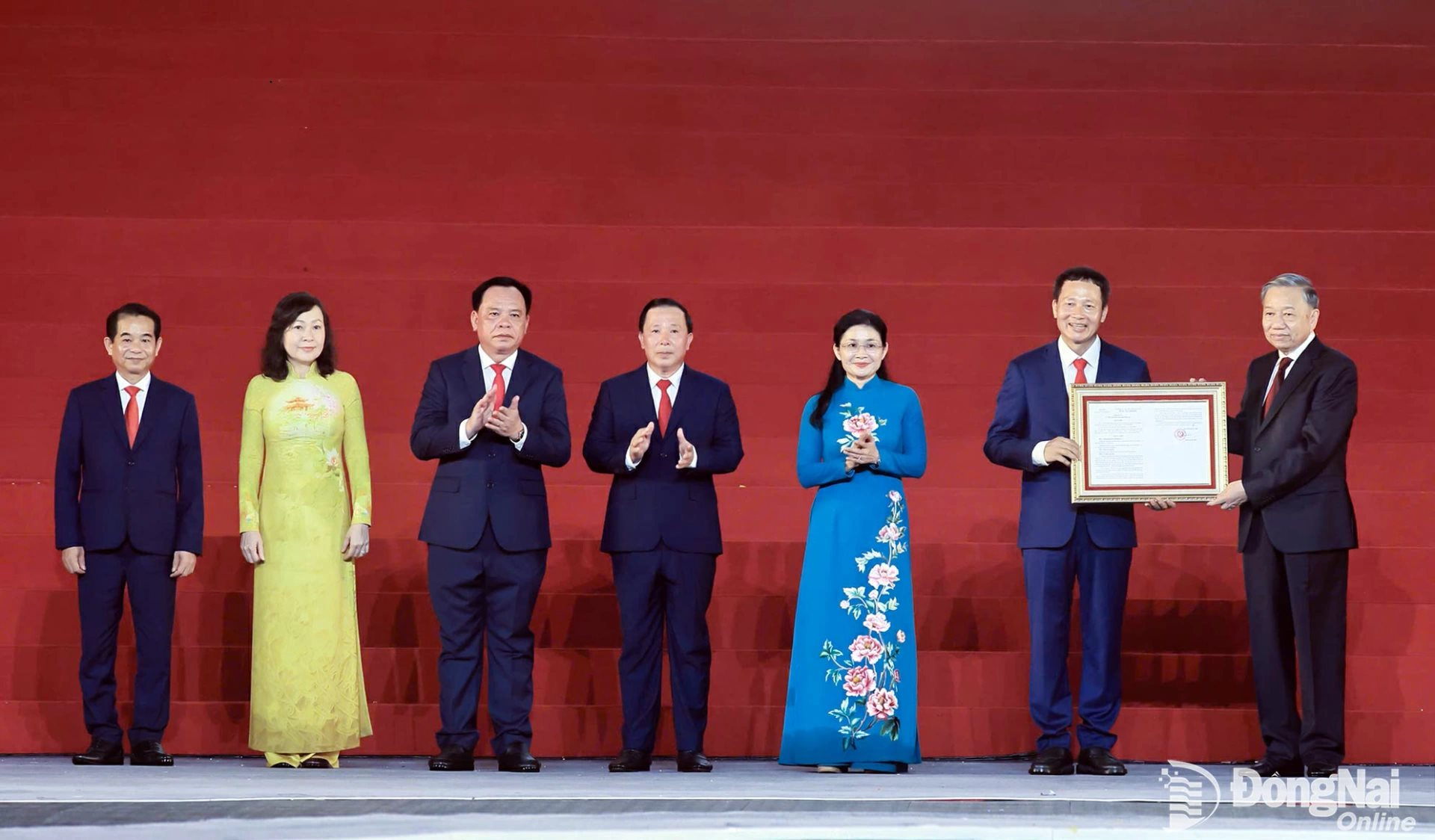 Thành lập thành phố Đồng Nai: Dấu mốc lớn, mở ra chặng đường mới, tầm nhìn phát triển mới- Ảnh 1.