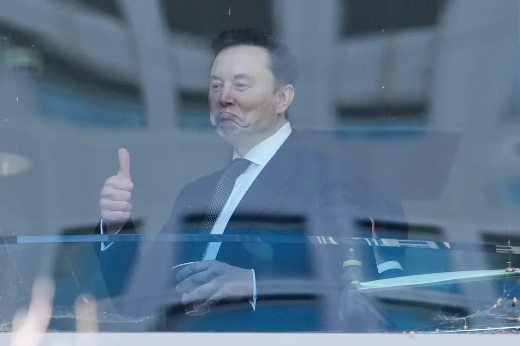Gói thù lao của tỷ phú Elon Musk tại Tesla năm 2025 đạt mức kỷ lục- Ảnh 2.