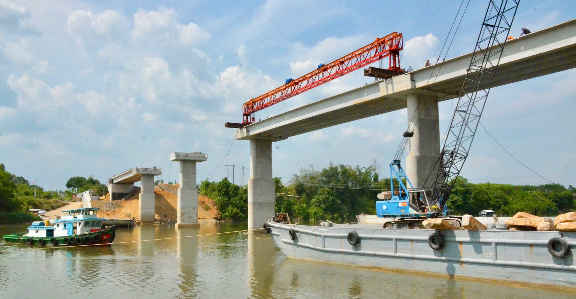 Cây cầu Hiếu Liêm bắc qua sông Đồng Nai kết nối TPHCM và Đồng Nai - Ảnh 7.