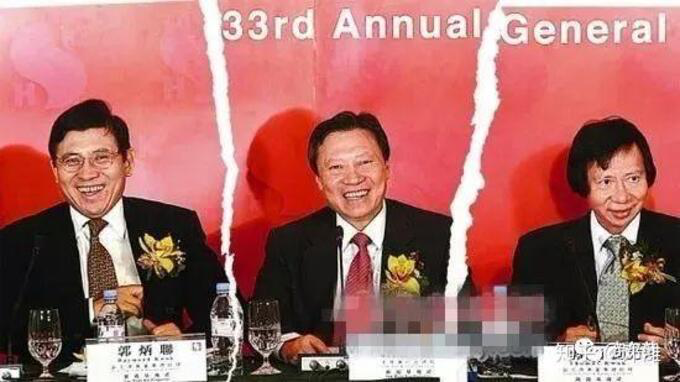 Bi kịch tam nam bất phú ở gia tộc tỷ phú Hong Kong: Anh em đấu nhau đến lụn bại- Ảnh 2.