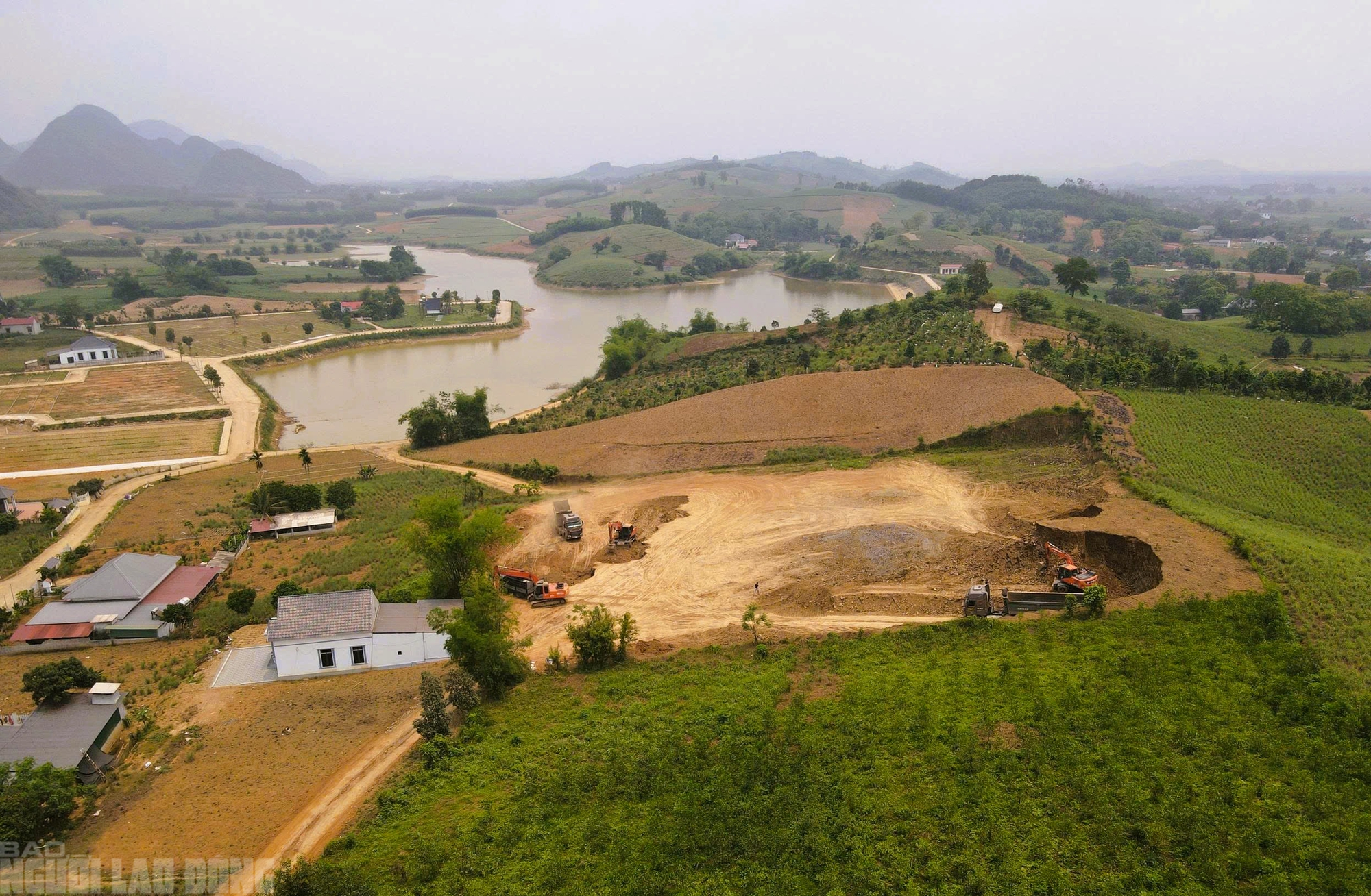 Tin mới vụ san gạt cả quả đồi, phân lô bán nền tại nhiều nơi ở Thanh Hóa - Ảnh 2.