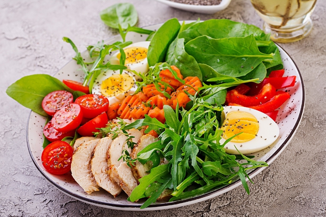 Nghiên cứu mới gây chú ý: Chỉ cần ăn đúng kiểu này, nam giới có thể sống thêm 3 năm, nữ giới thêm 2,3 năm- Ảnh 3.