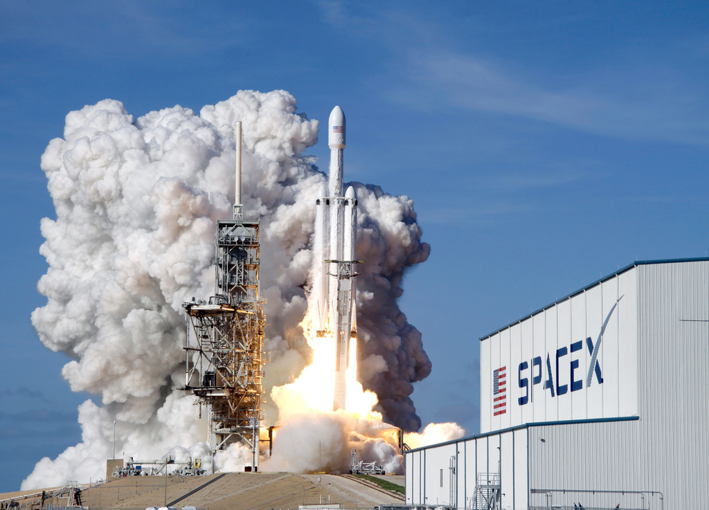 SpaceX chính thức nộp đơn IPO: Tham vọng định cư trên Sao Hỏa của Elon Musk được ghi vào hồ sơ - Ảnh 1.