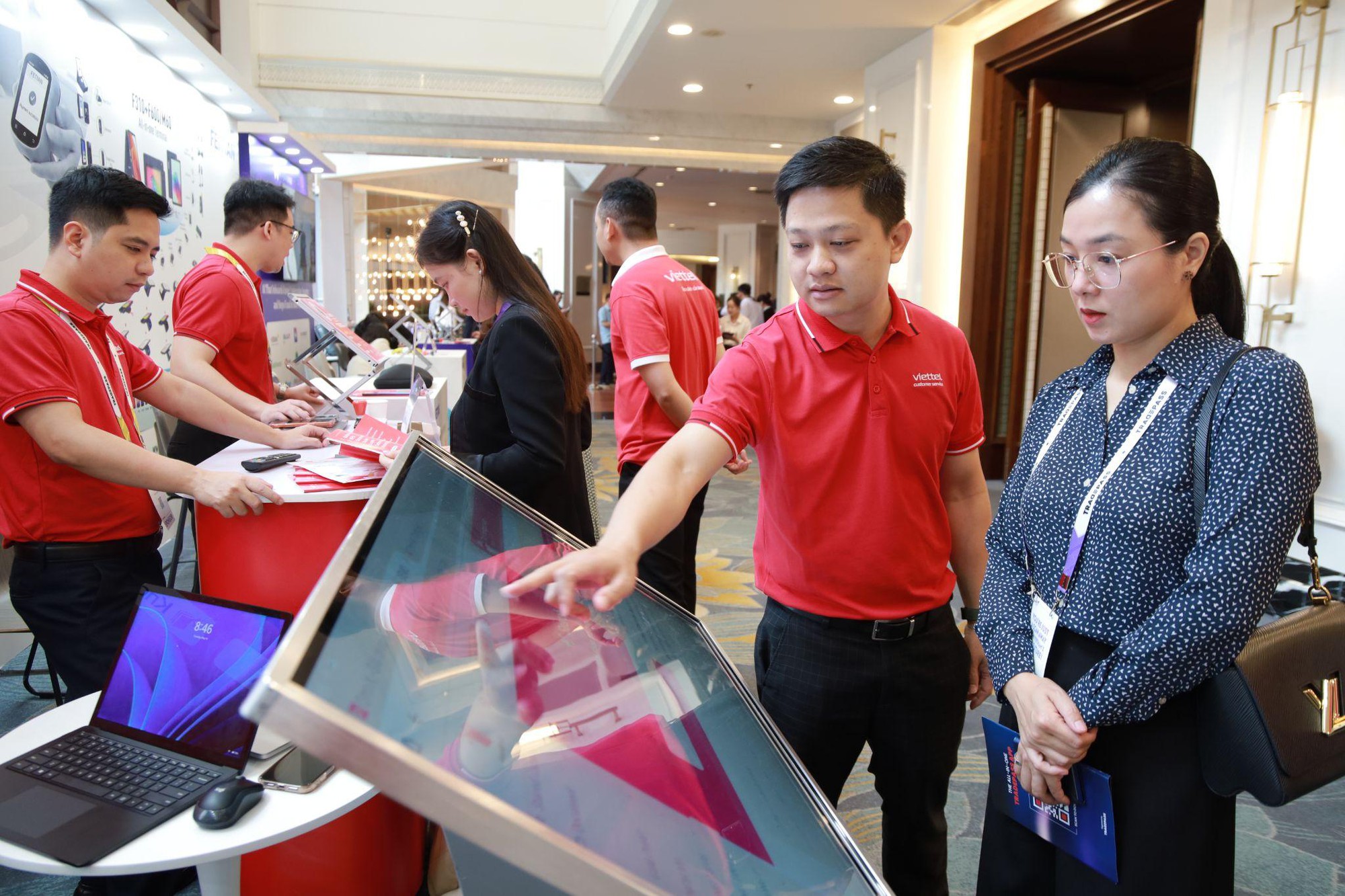 AI ngày càng mạnh, vì sao trải nghiệm khách hàng vẫn chưa liền mạch? - Ảnh 2. AI ngày càng mạnh, vì sao trải nghiệm khách hàng vẫn chưa liền mạch? - Ảnh 2.